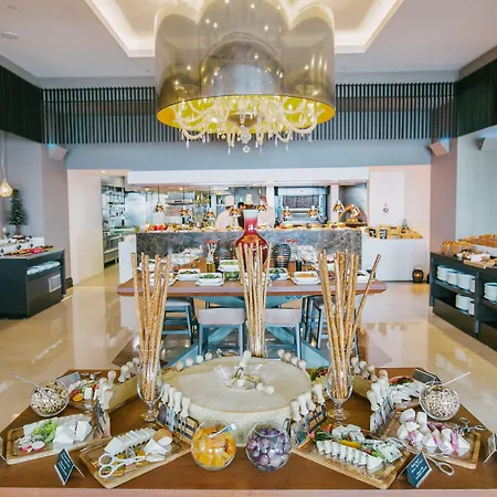 The Ritz-carlton, At The Bosphorus 5*