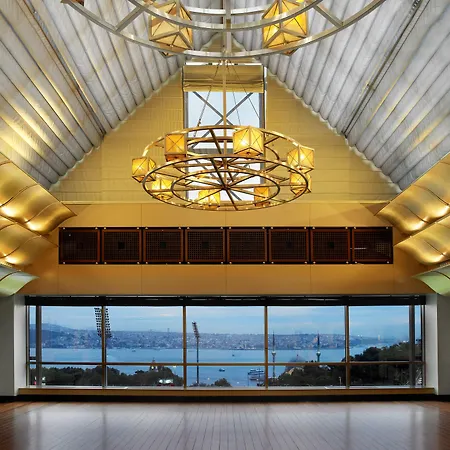 The Ritz-carlton, At The Bosphorus