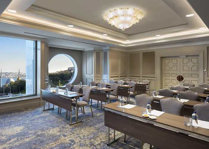 The Ritz-carlton, At The Bosphorus מלון