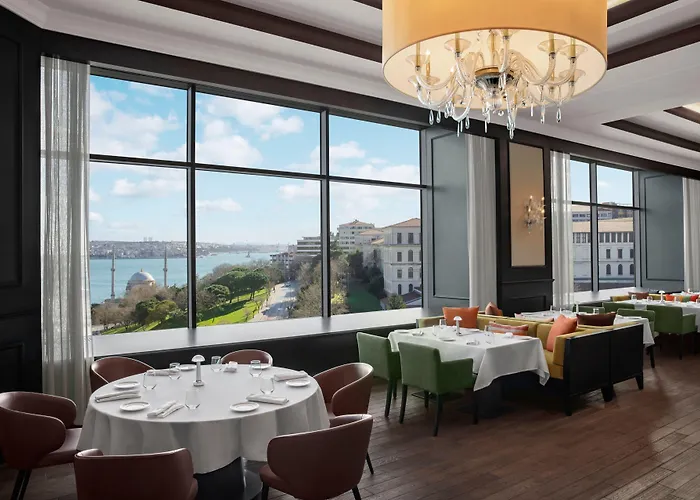 ザ リッツ カールトン アット ザ ボスフォラス 5* イスタンブール