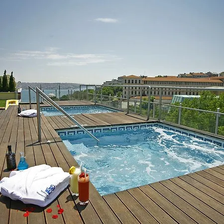 Hotel The Ritz-carlton, At The Bosphorus