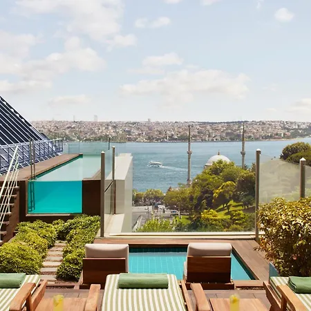 ذا ريتز كارلتون، إسطنبول في البسفور اسطنبول